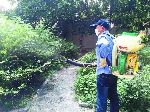 小区农药除虫